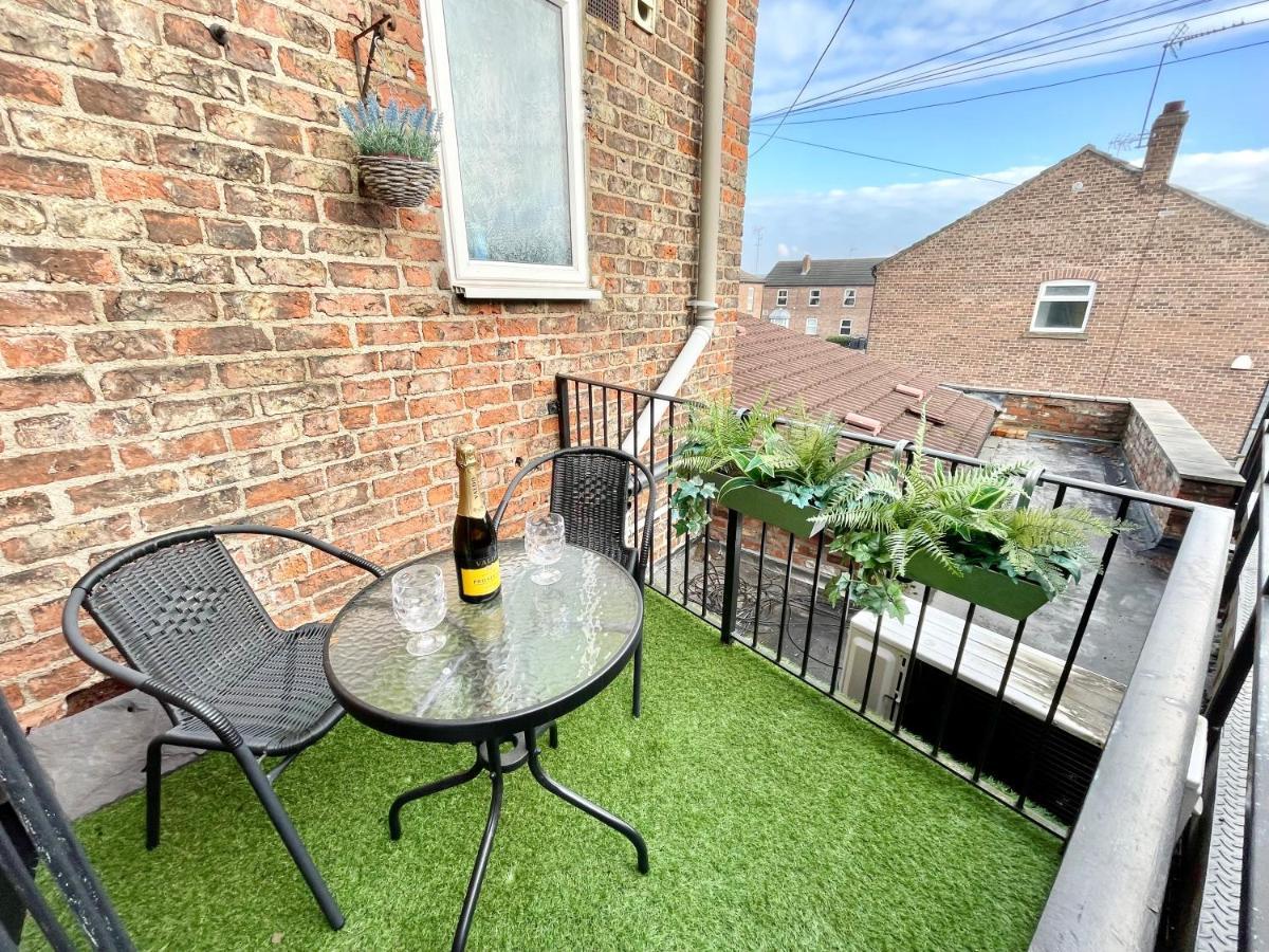 Russets Rest Appartement York Buitenkant foto